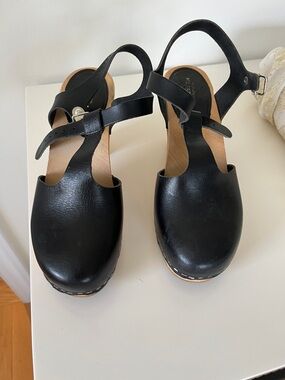 Swedish Hasbeens Black Leather Slingback Clogs